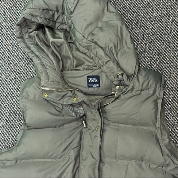 Zara Jackets & Blazers - NWT Zara army green Gray insulated Hooded Puffer Vest
